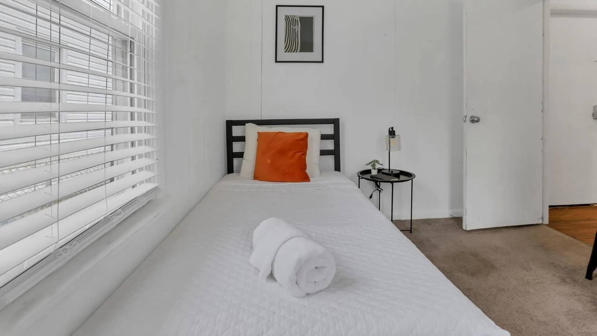 Vila Housepitality - The Southside Ranch Columbus USA